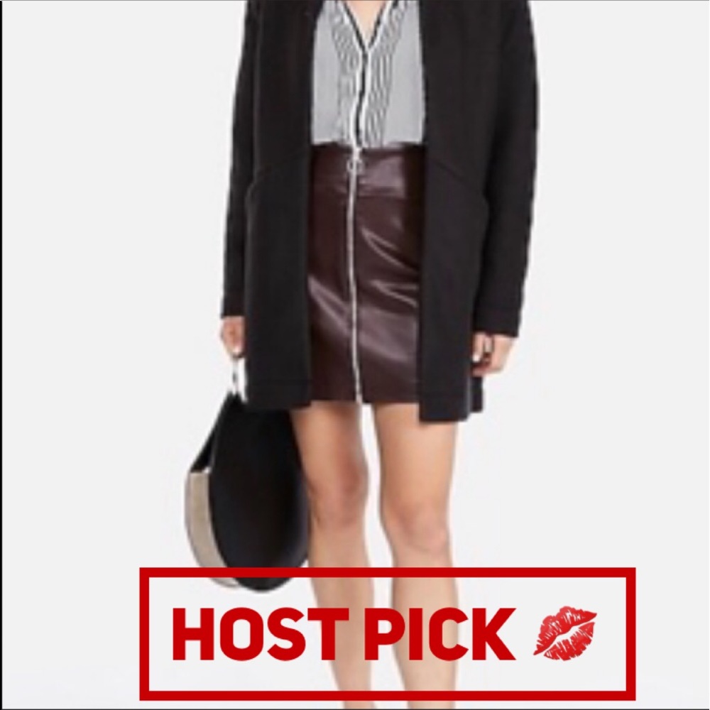 🔥NWT EXPRESS VEGAN LEATHER SKIRT